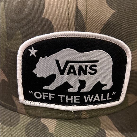 Vans Green Camo Bear Logo Cap - Picture 2 of 9